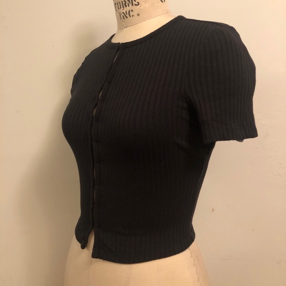 Urban Outfitters Hook + Eye Annabella Cropped Top - Picture 4 of 5